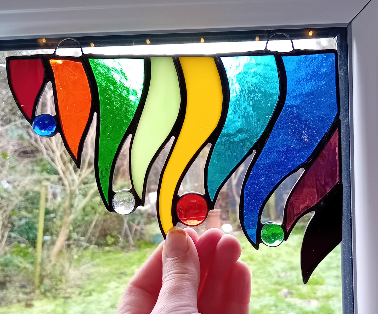 Rainbow corner wave