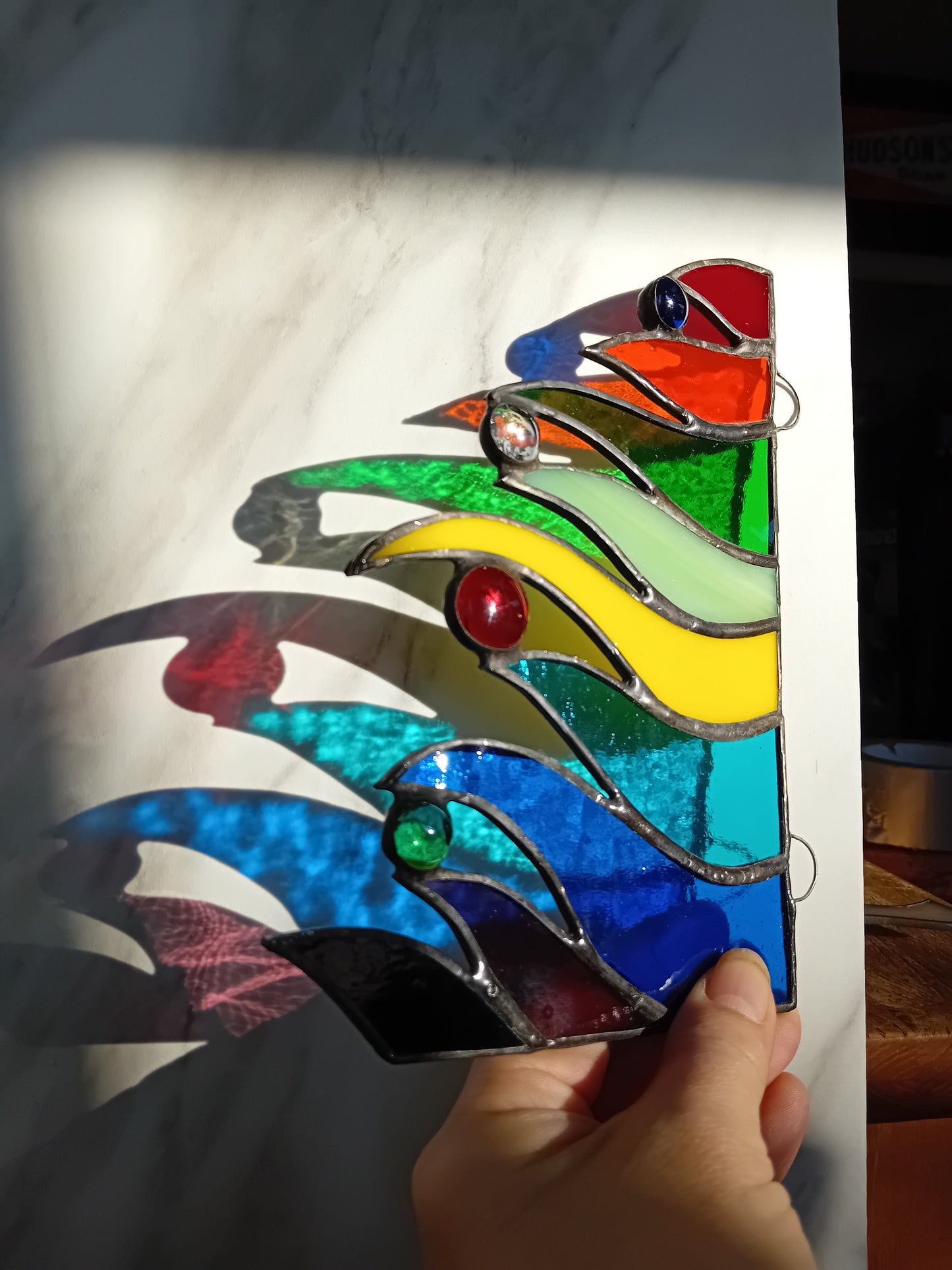 Rainbow corner wave
